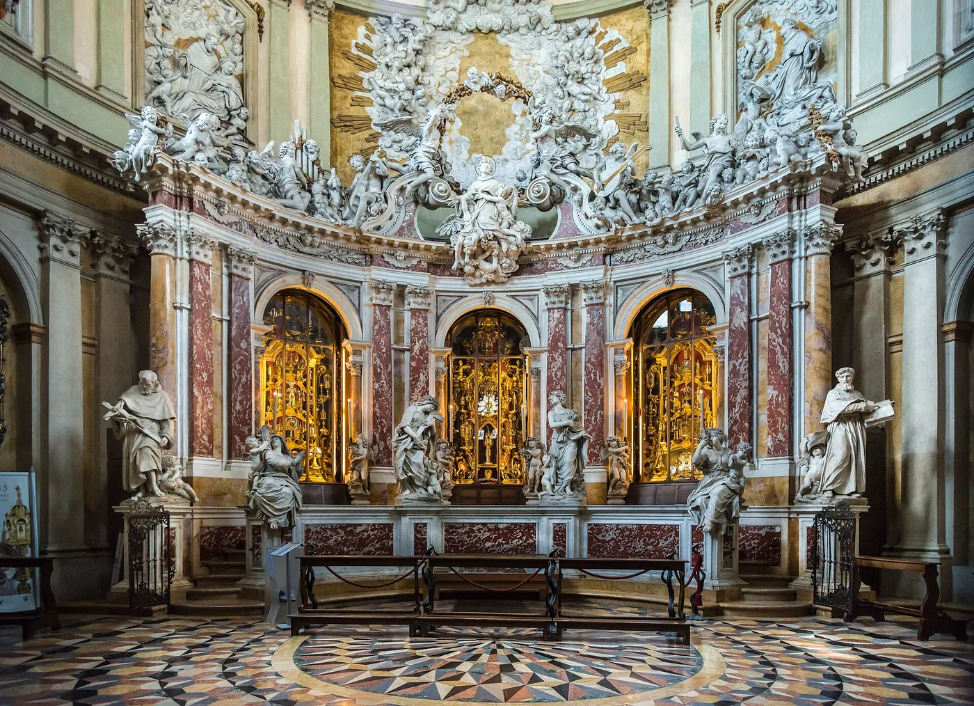 The Relics Chapel in Sant’Antonio Basilica, distinct from the chapel containing the main tomb.