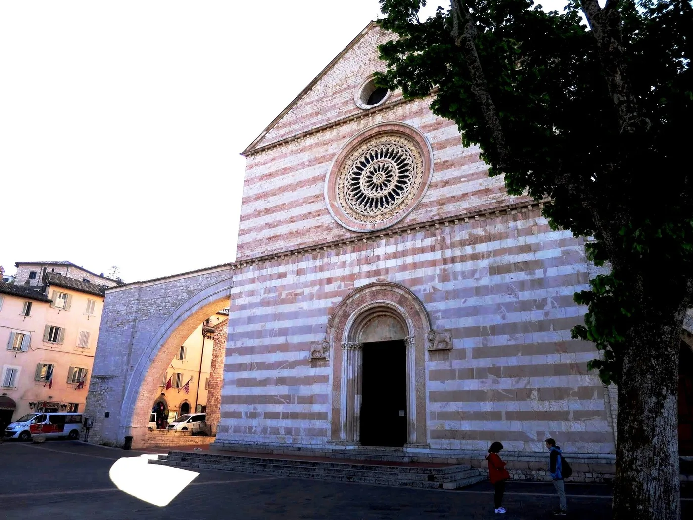 Santa Chiara Basilica’s facade in Assisi, distinct from the church of the same name in Naples.